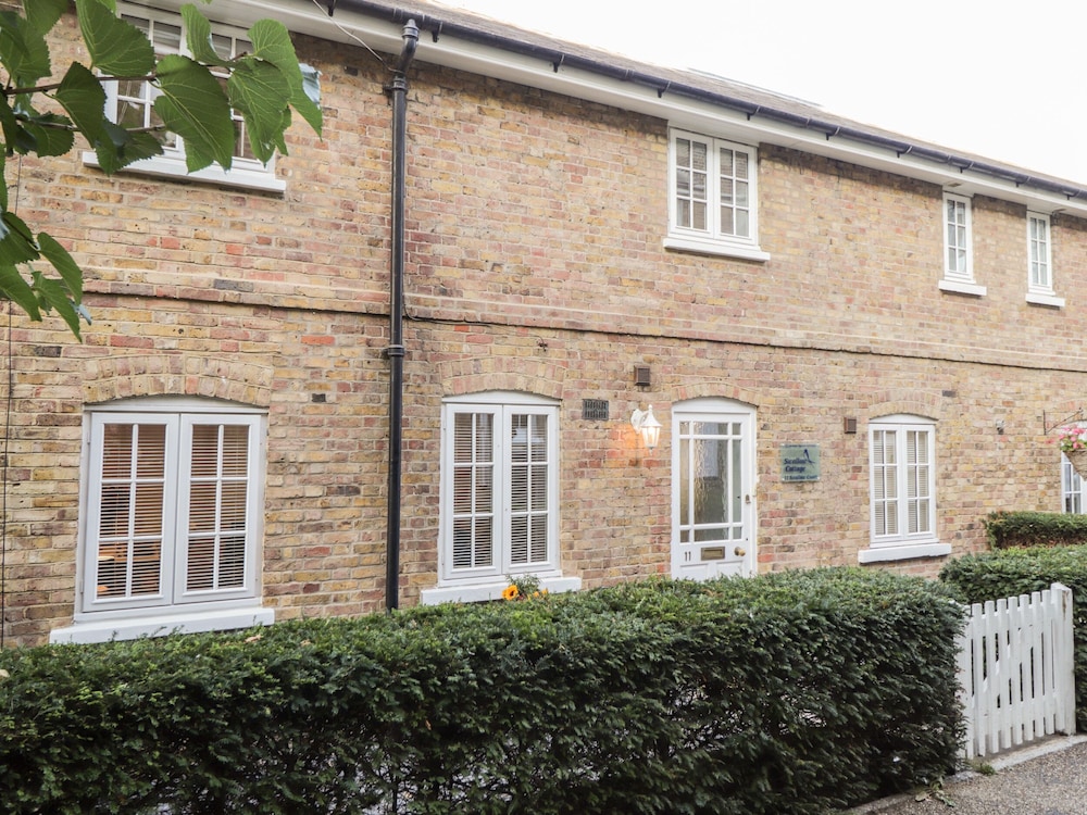 Swallow Cottage — 4-Star Luxury Hotel in Herne Bay, United Kingdom
