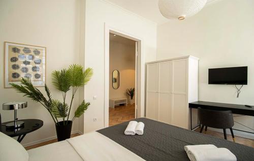 Chic 3BR Apt Near Fabrika By Wehost