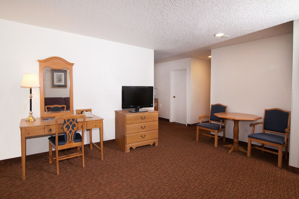 San Mateo SFO Airport Hotel - photo 19