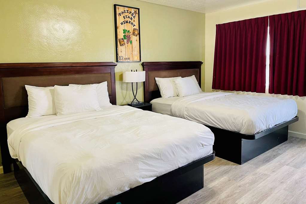 Baymont by Wyndham Fort Bragg - photo 11