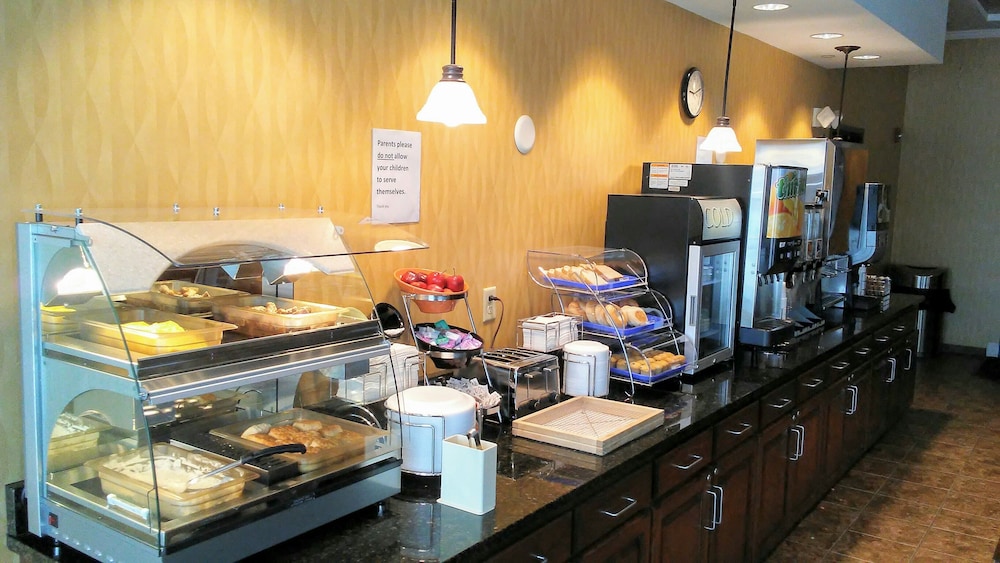 Spark by Hilton Glendive - photo 26