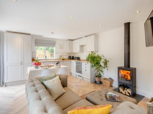 The Coach House At Elm Tree Farm — 5-Star Luxury Hotel in Brent Knoll, United Kingdom