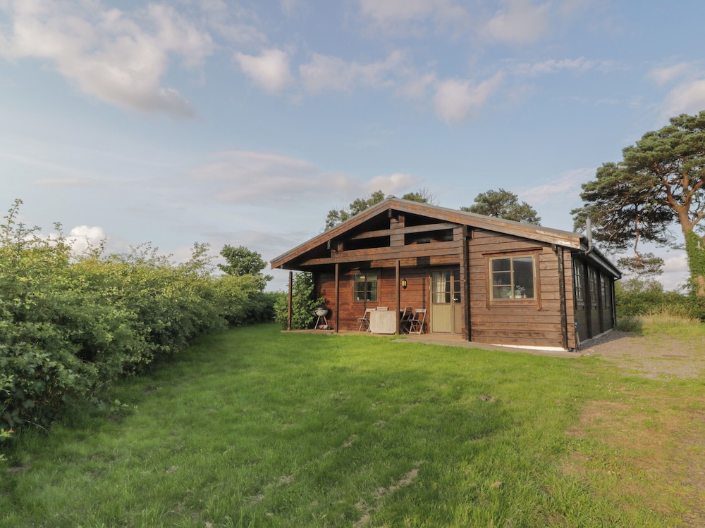Lapwing Lodge — 4-Star Luxury Hotel in Dumfries, United Kingdom
