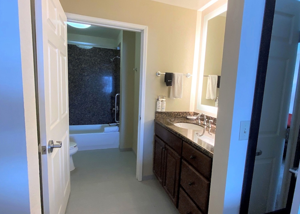 Staybridge Suites Great Falls by IHG - photo 51