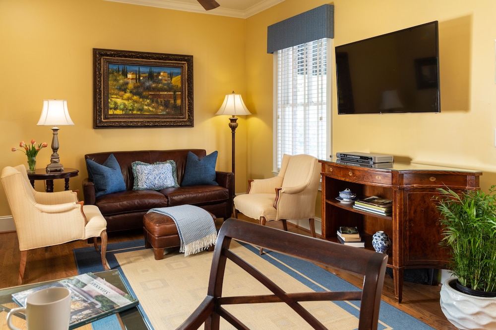 The Inn on West Liberty - photo 23