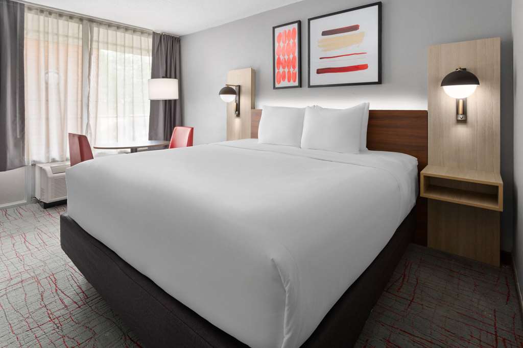 Hawthorn Extended Stay By Wyndham Columbia Ft. Jackson - photo 9