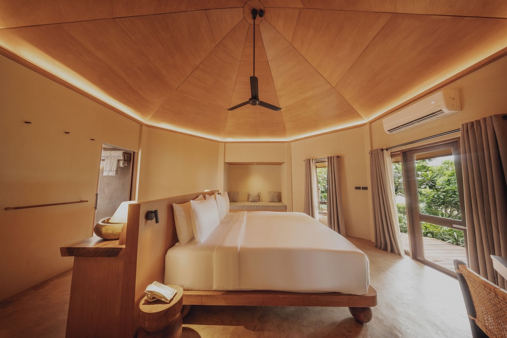 Kira Baya Koh Samed in Rayong, Thailand