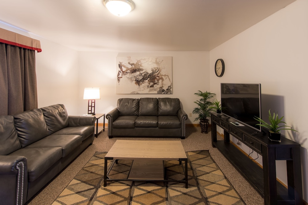 Draft Horse Inn and Suites - photo 9