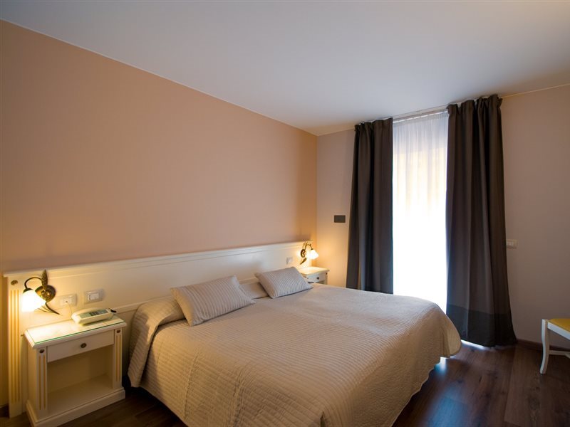 Royal — hotel in Riva Del Garda