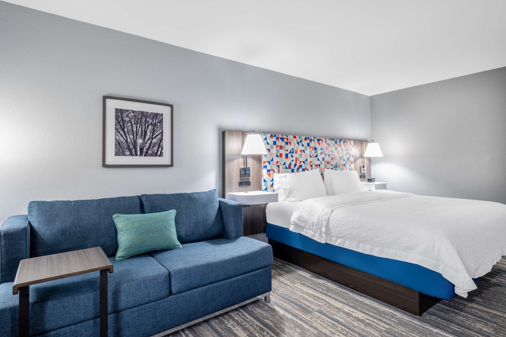 Hampton Inn Sanford - photo 20