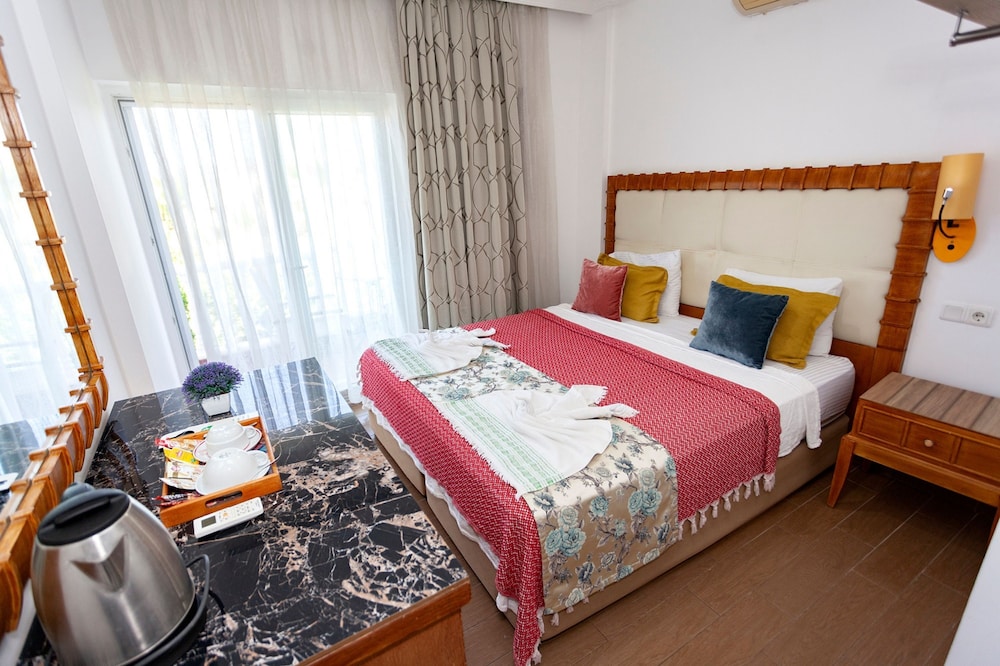 London Hotel - last minute hotel in Fethiye
