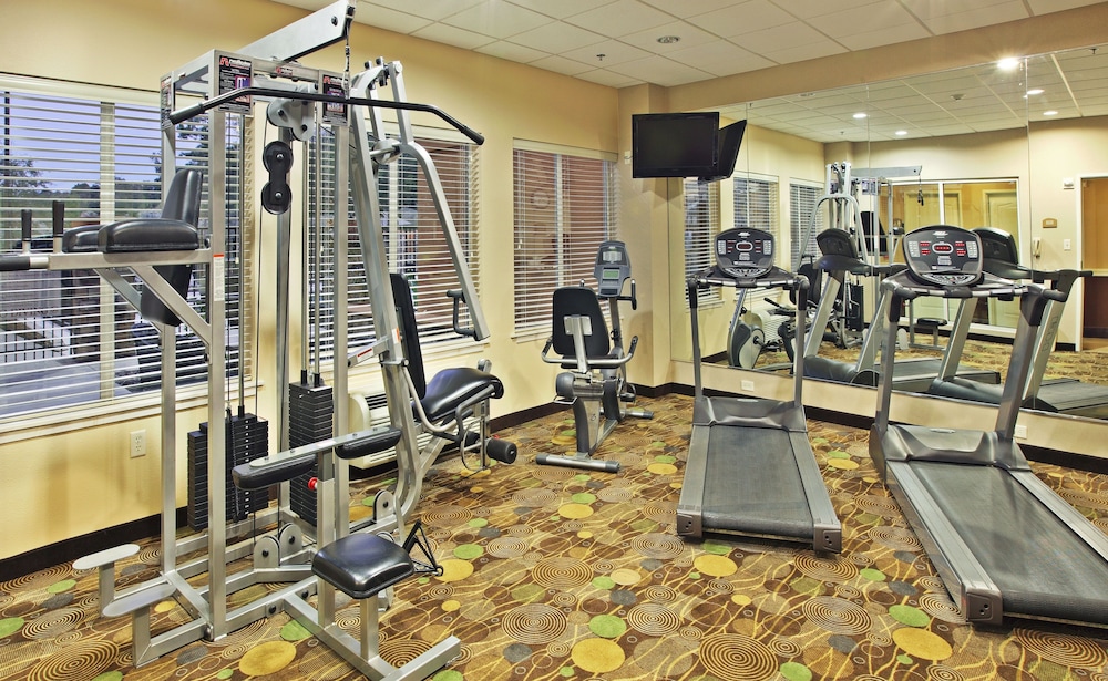 Holiday Inn Express & Suites Marshall by IHG - photo 24