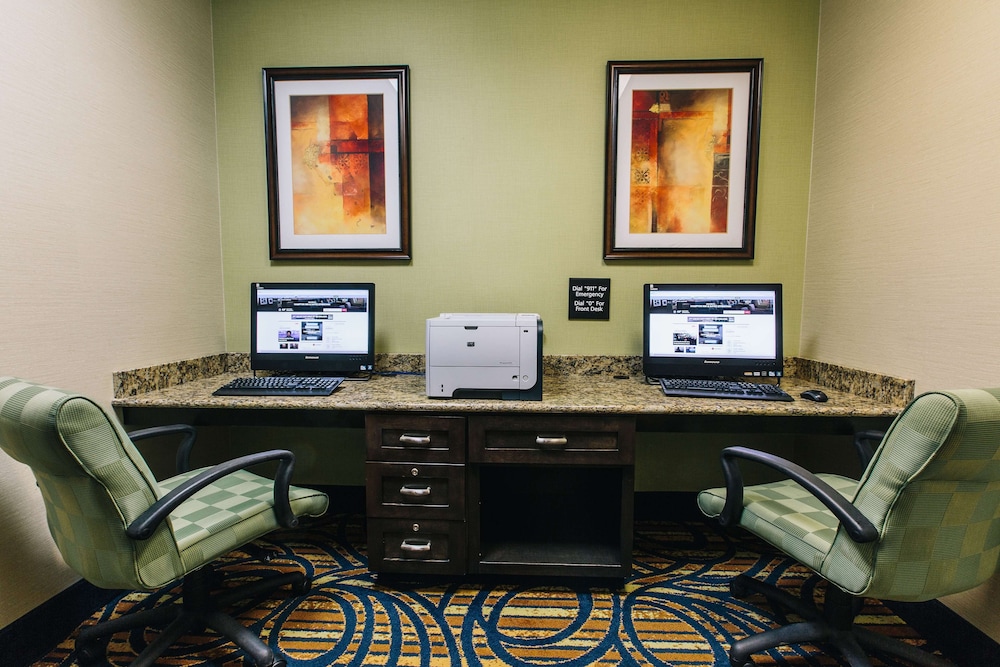 Hampton Inn & Suites Effingham - photo 89