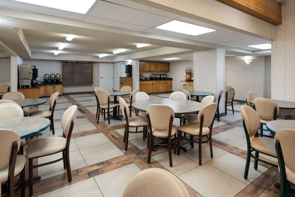 Days Inn & Suites by Wyndham Bozeman - photo 30