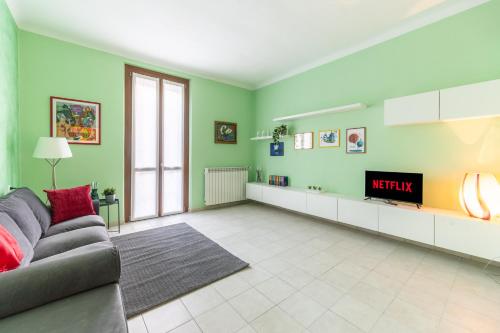 2 Bedrooms Apartment with Wi Fi Netflix — 4-Star Luxury Hotel in Cesano Boscone, Italy