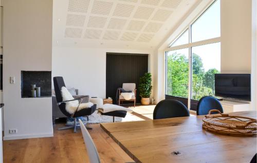 Cozy Home In Hundested With Wifi — Hundested — photo 4