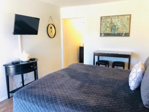 Pine View Motel - photo 35