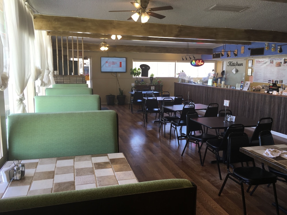 Budget Inn La Fonda Motel - photo 25