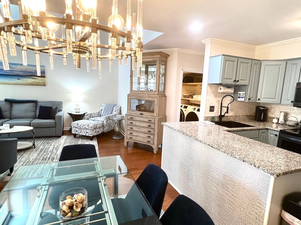 1622 Live oak Park in Seabrook Island, United States