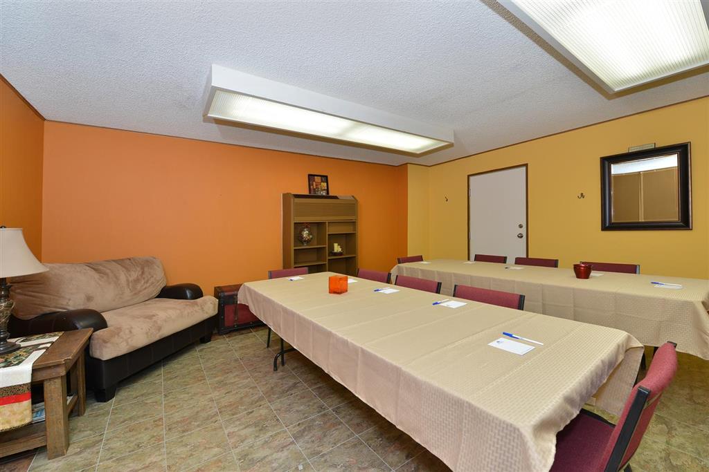 Americas Best Value Inn Kalispell - photo 15