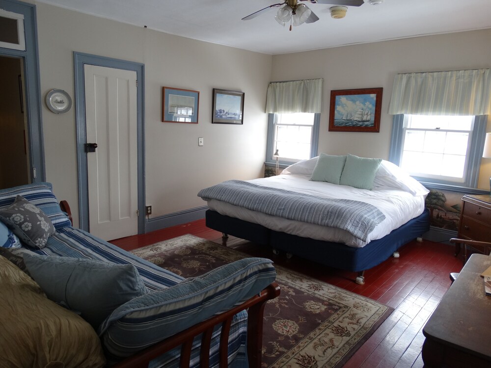 Shoreham Inn Bed & Breakfast - photo 13