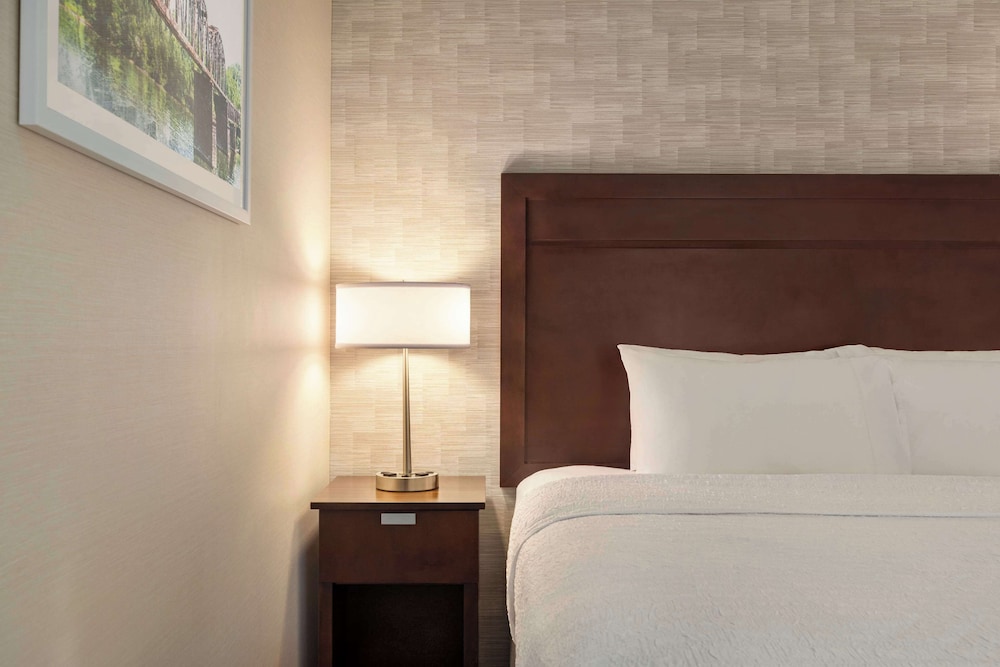 Hampton Inn & Suites Pittsburgh Waterfront West Homestead - photo 14