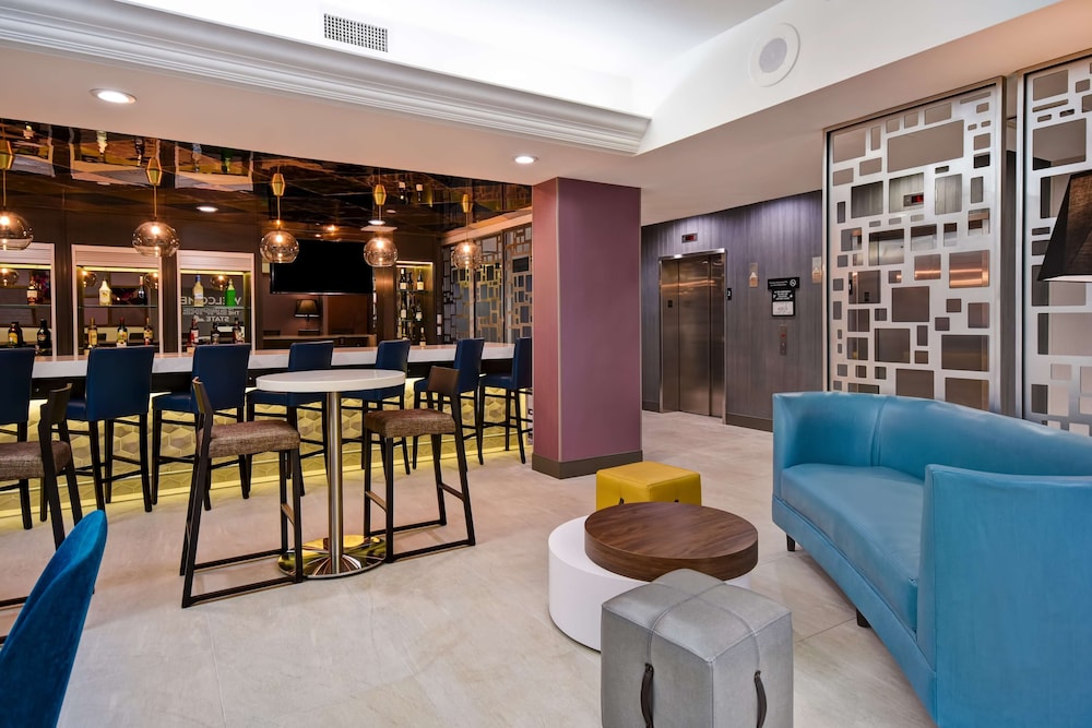 Hampton Inn Ny Jfk - photo 36
