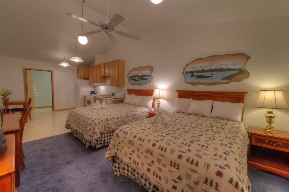 Frontier Suites Hotel in Juneau - photo 11