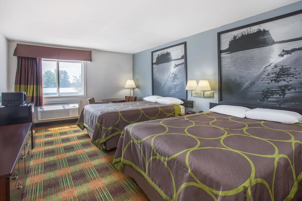 Super 8 by Wyndham Sweet Springs - photo 6