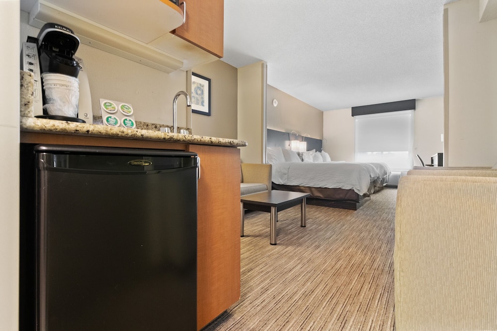 Holiday Inn Express Hotel & Suites Bethlehem by IHG - photo 17