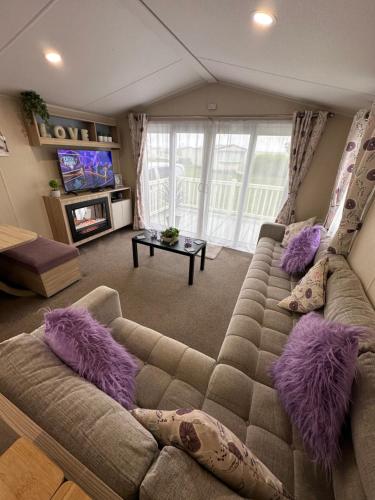 6 berth Waterside Ingoldmells R10 SANTANAVAN 7 in Ingoldmells, United Kingdom