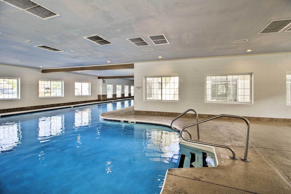 Pool and Dock Access Resort Condo in Branson - photo 17