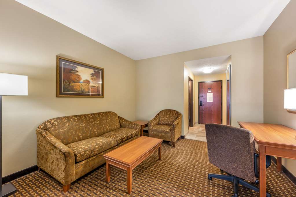 Best Western Plus Grand Island Inn & Suites - photo 33
