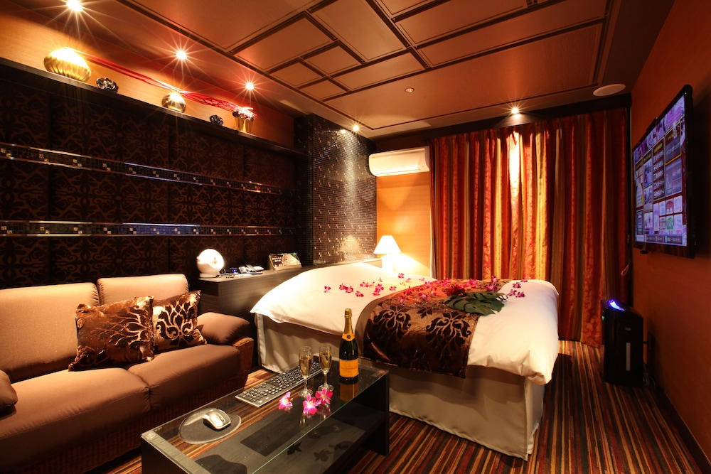 Lusso Croce Urban Resort Adult Only in Yokohama, Japan