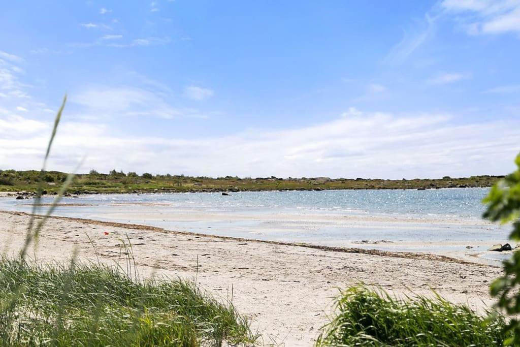 Cozy cottage by the sea south of Varberg — 4-Star Luxury Hotel in Traslovslage, Sweden
