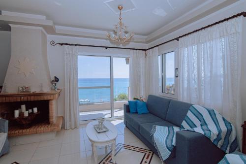 Villa Angelina — 4-Star Luxury Hotel in Katastarion, Greece