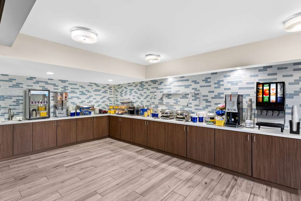Days Inn & Suites by Wyndham Mesa Near Phoenix - photo 57