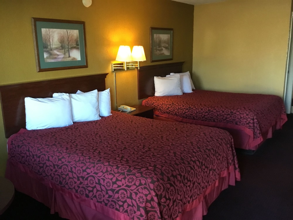 Travel Inn North Little Rock - photo 4