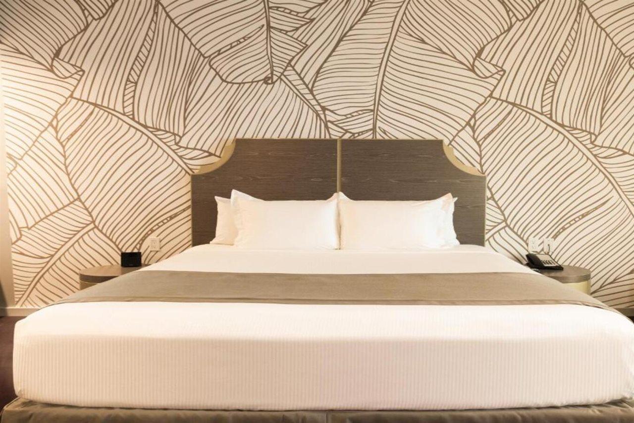 The L Hotel - photo 18