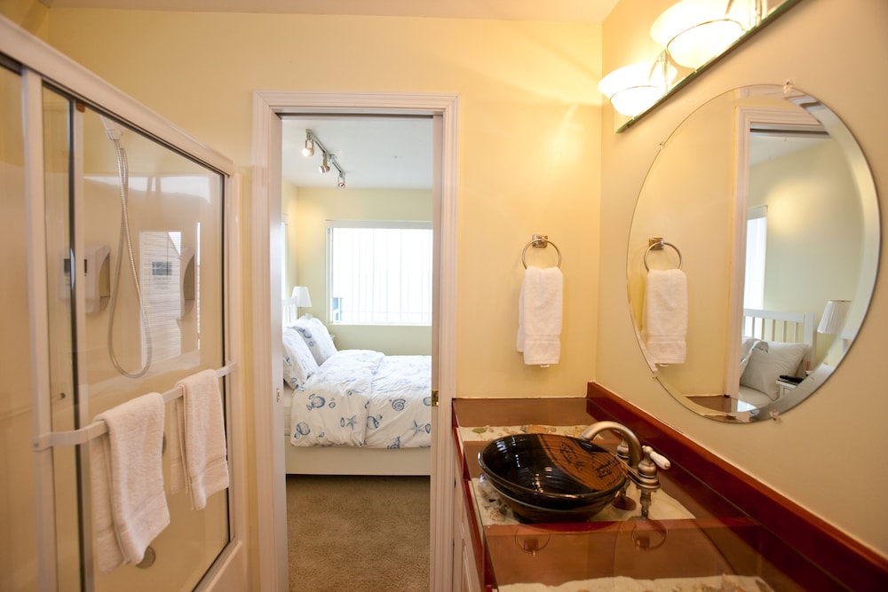 Driftwood Inn and Seaside Lodges - photo 112