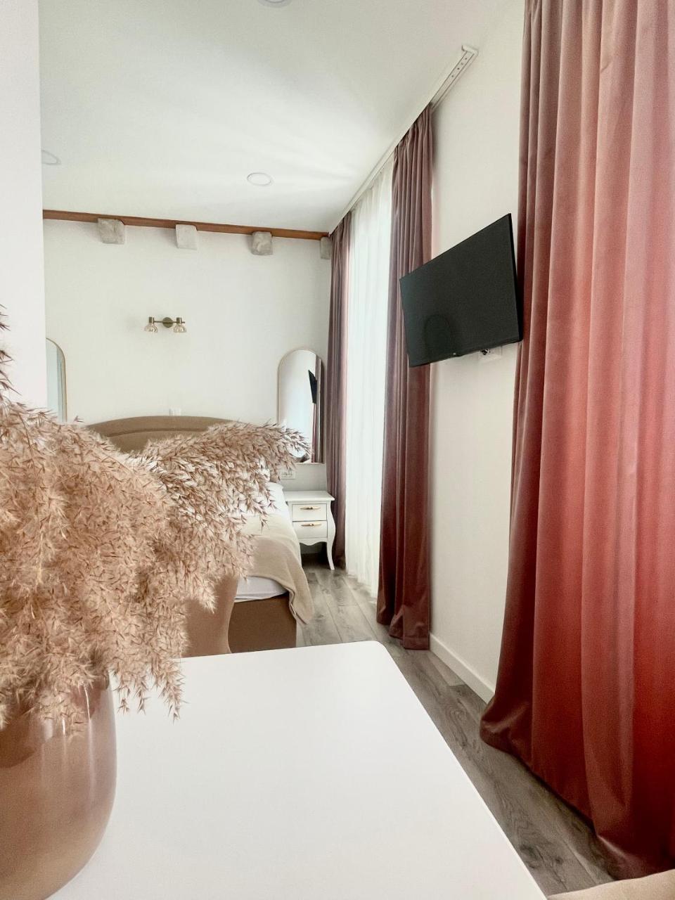 Ida Old Town Rooms 2