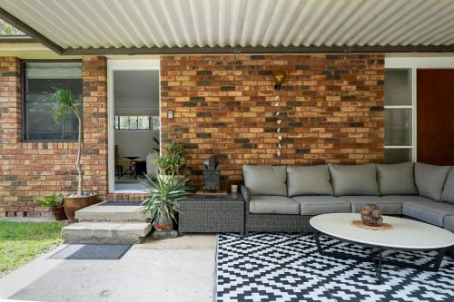 Oak Retreat Bliss by the Beach - last minute hotel in Warriewood