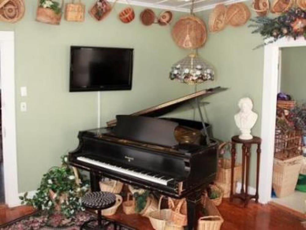 Music Garden Mansion - photo 14