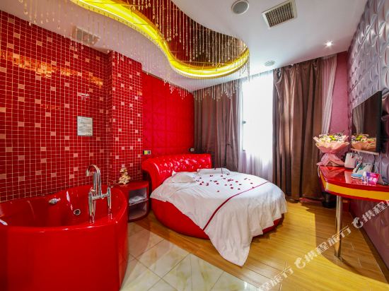 Poetry Theme Hotel - last minute hotel in Wuhan