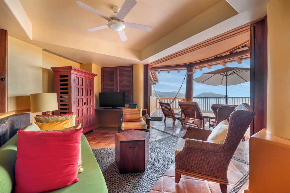 Hilton Grand Vacations Club Zihuatanejo