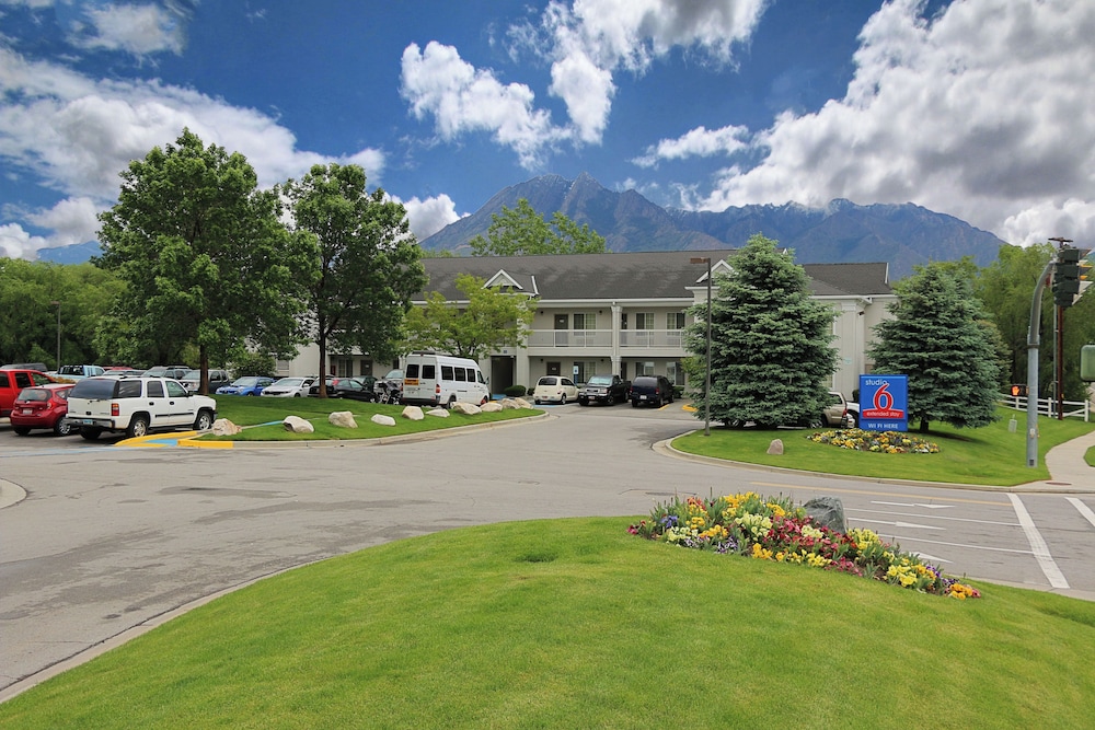 Econo Lodge Murray - photo 28