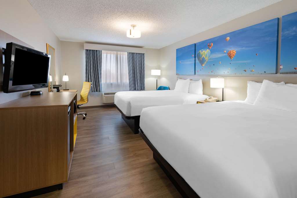 Days Inn by Wyndham Bernalillo - photo 12