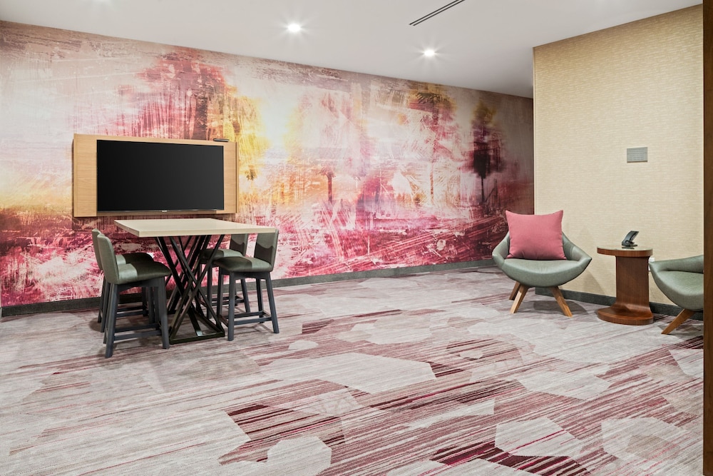 Courtyard by Marriott Houston Northeast - photo 22