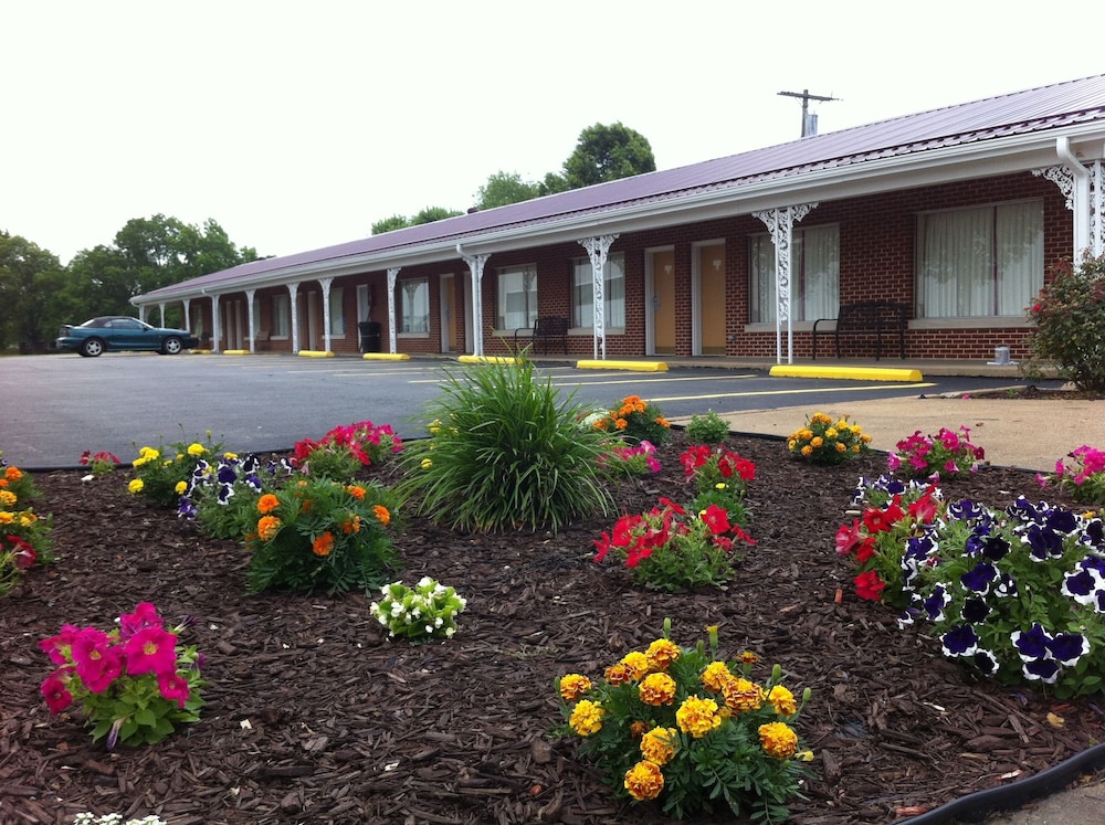 Eldon Inn - photo 2