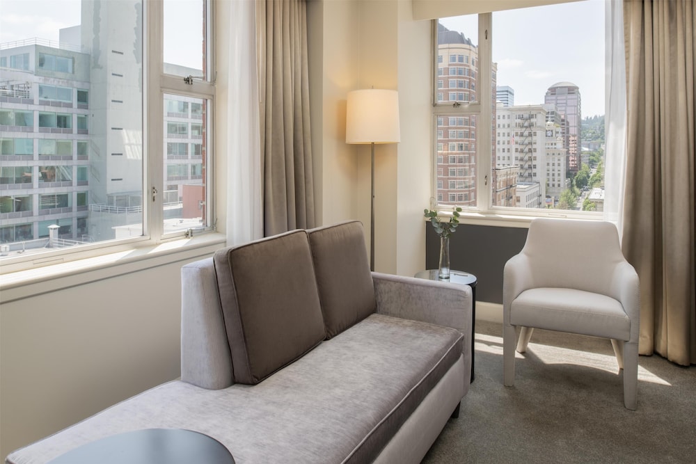 The Benson Portland Curio Collection by Hilton - photo 39